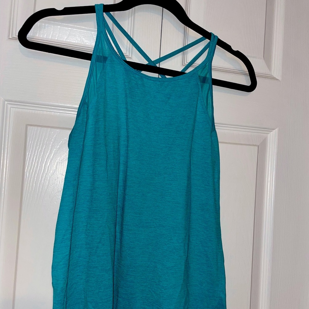 High neck workout top